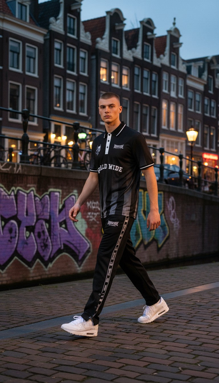 100% Hardcore Soccershirt Worldwide