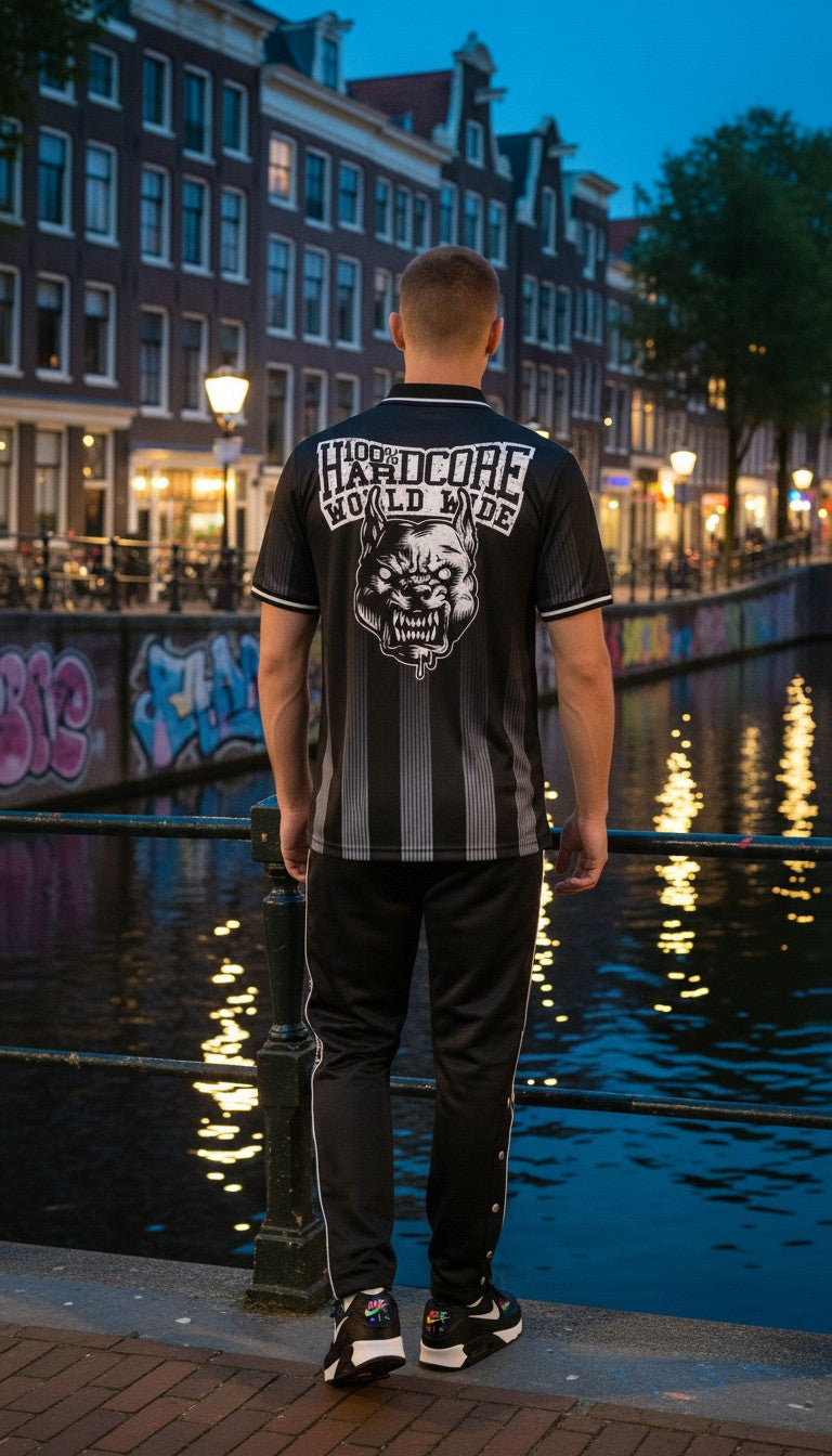 100% Hardcore Soccershirt Worldwide
