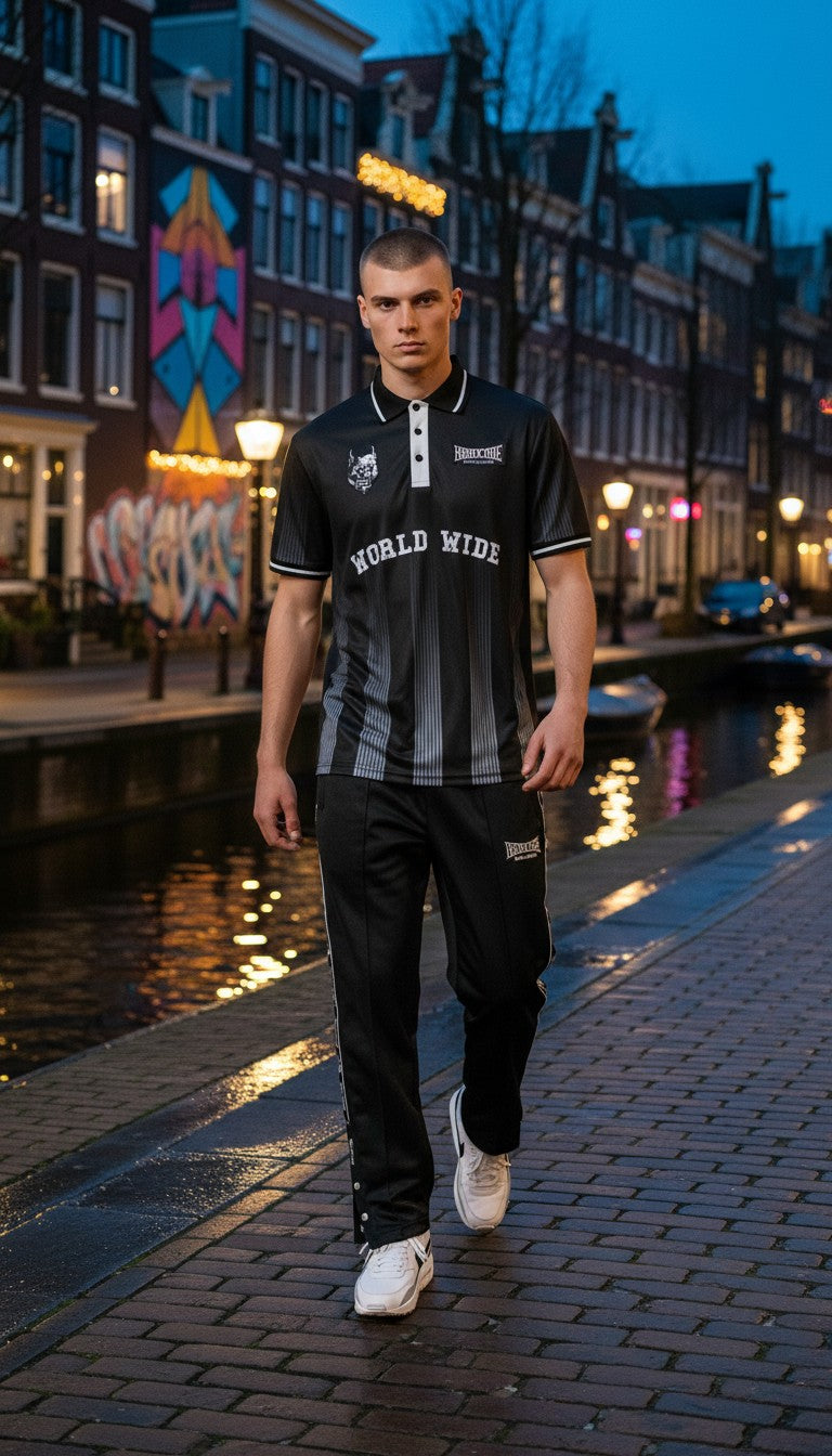 100% Hardcore Soccershirt Worldwide