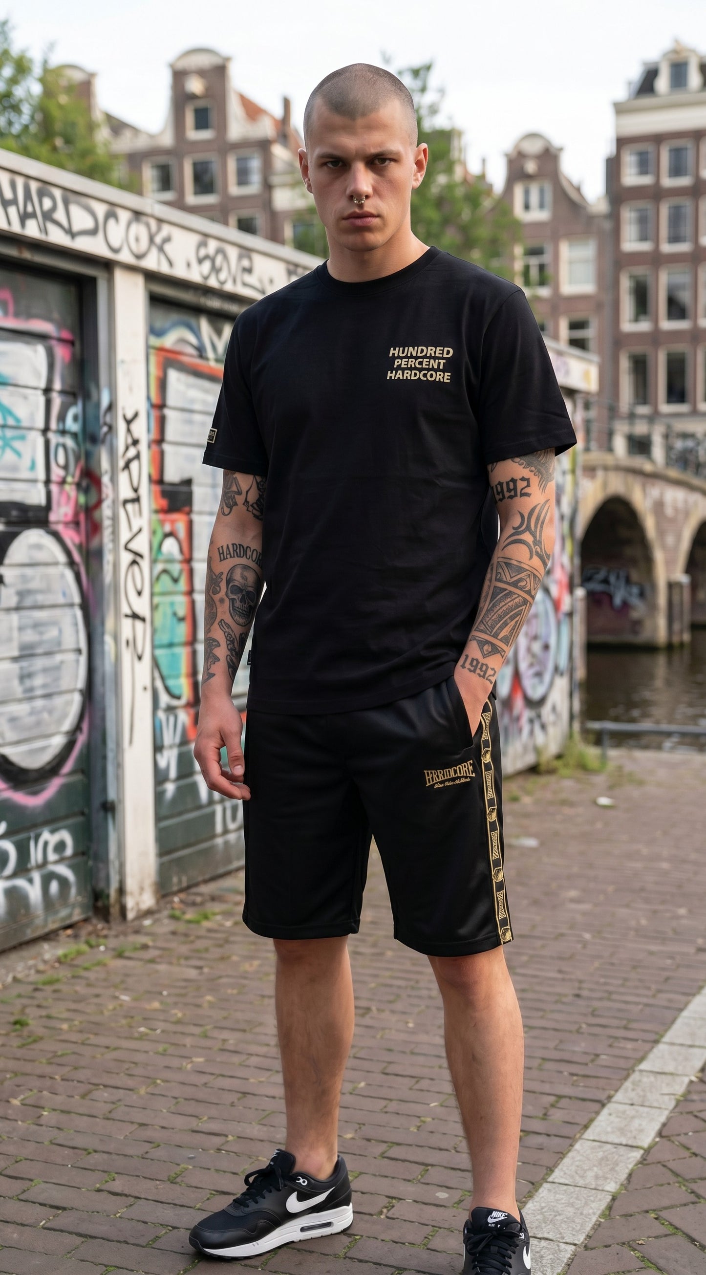 100% Hardcore Boundle T-shirt Hundred + Short Training Pants Essential Gold
