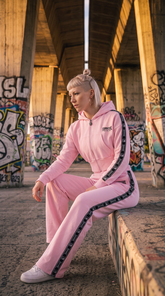 100% Hardcore Cropped Woman Joggingsuit Pink